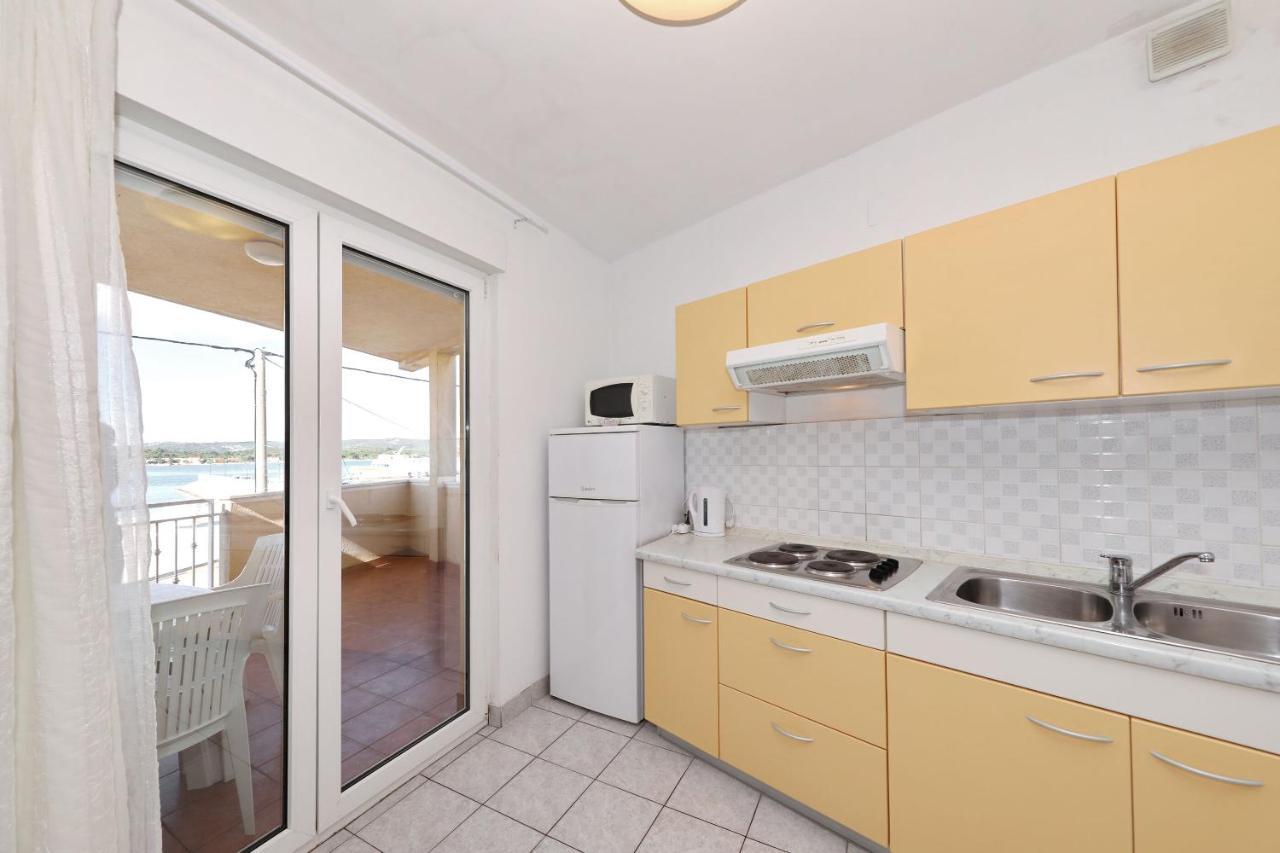 Apartment Alexa Turanj Exteriör bild